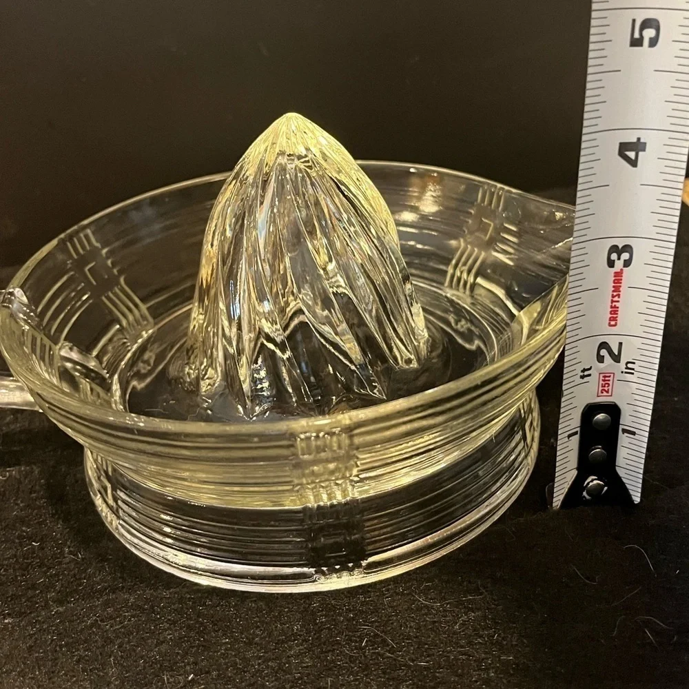 Vintage 1930s Clear Glass Citrus Juicer Lemon Reamer